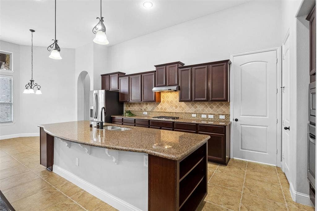 537 Maize Road, Murphy, TX 75094