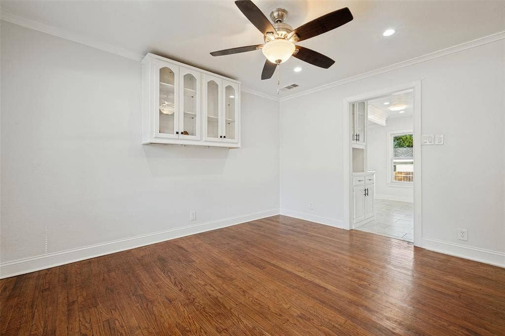 2626 Crest Avenue, Dallas, TX 75216