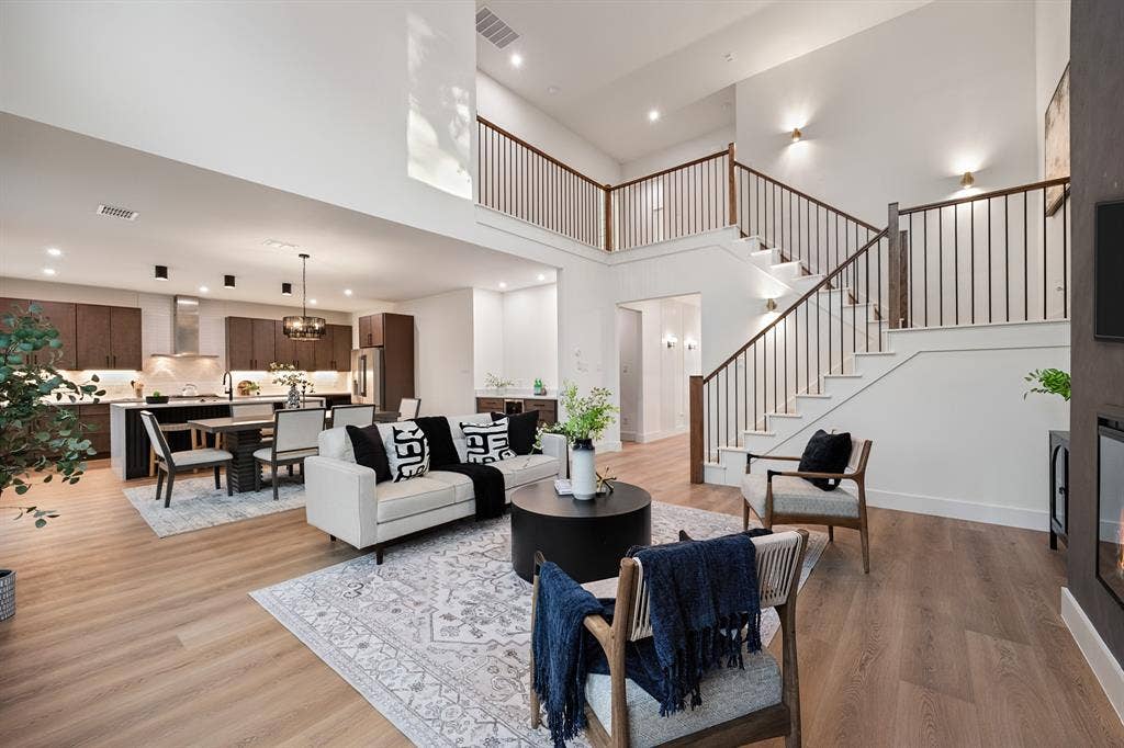 2719 Andrea Lane, Dallas, TX 75228 Open concept living room perfect for entertaining.