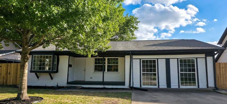 Property photo for 513 Vernet Street, Richardson, TX