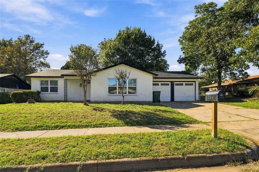 Property photo for 204 Wilson Street, Crowley, TX