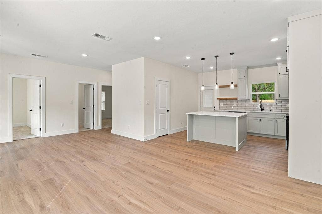 1400 W 12Th Avenue, Corsicana, TX 75110
