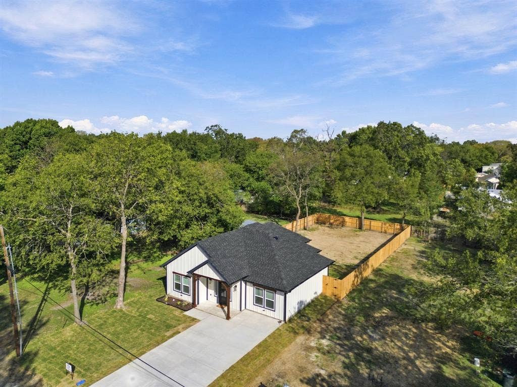1400 W 12Th Avenue, Corsicana, TX 75110