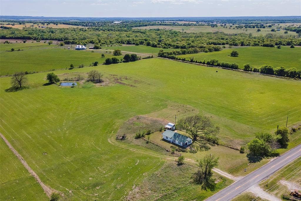 3913 Fm1956, Nocona, TX 76255
