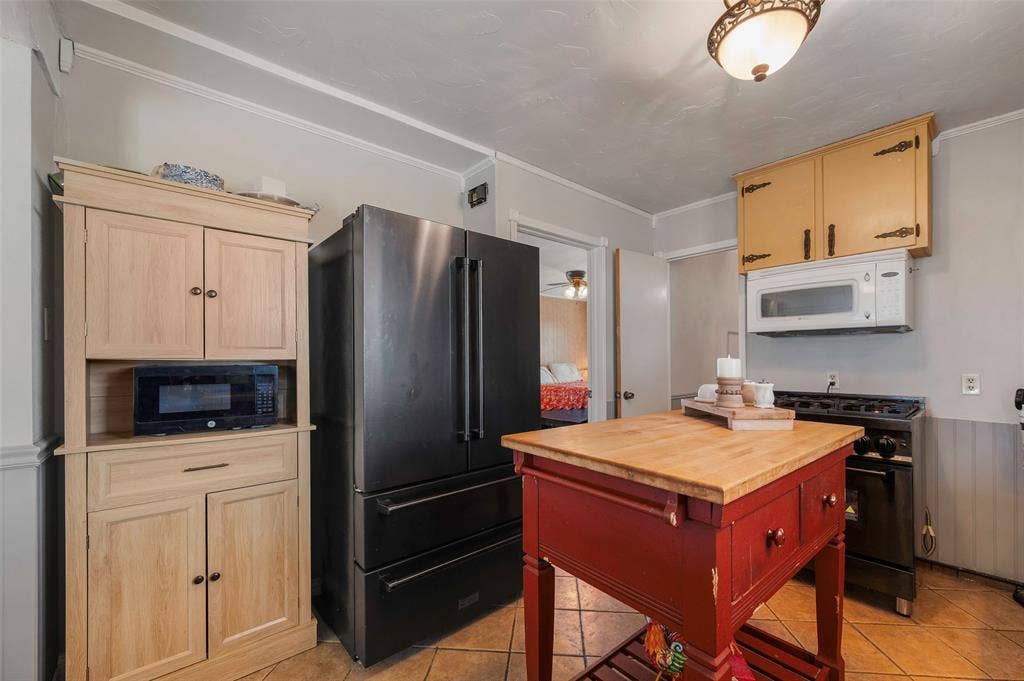 3913 Fm1956, Nocona, TX 76255