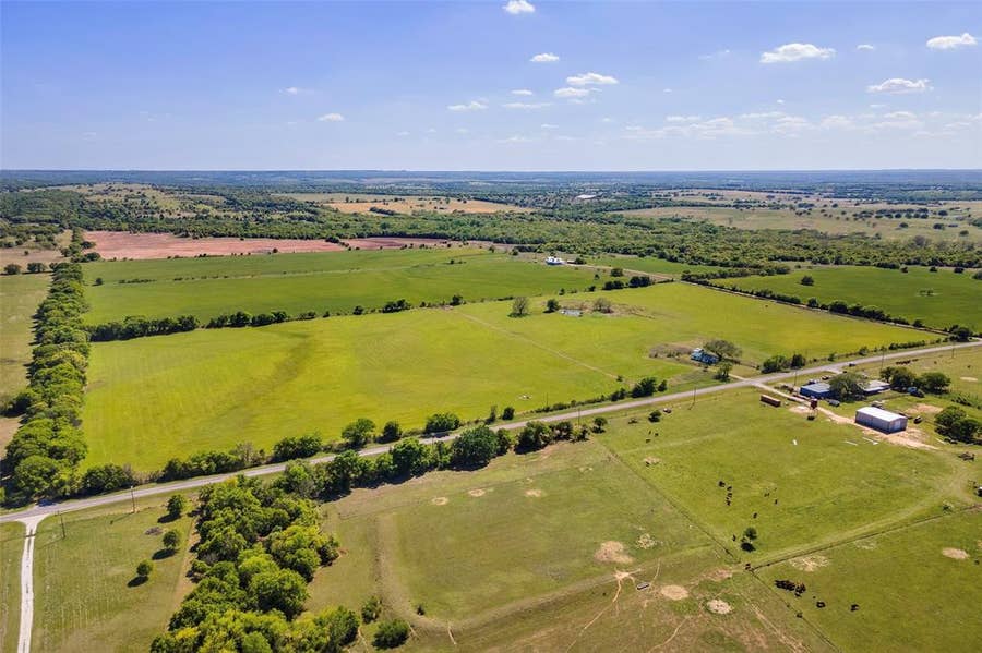 Property photo for 3913 Fm1956, Nocona, TX