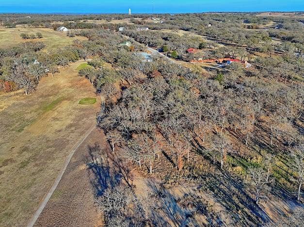103 Diamond Oaks Drive, Nocona, TX 76255