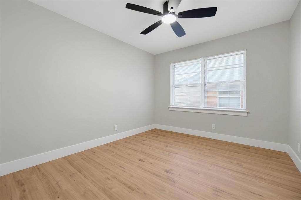 3049 Latham Drive, Dallas, TX 75229 3049 Latham Drive, Dallas, TX 75229