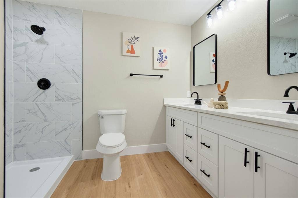 3049 Latham Drive, Dallas, TX 75229 3049 Latham Drive, Dallas, TX 75229