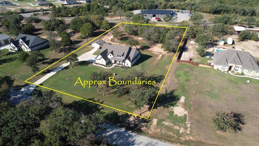 Property photo for 498 County Road 4598, Boyd, TX