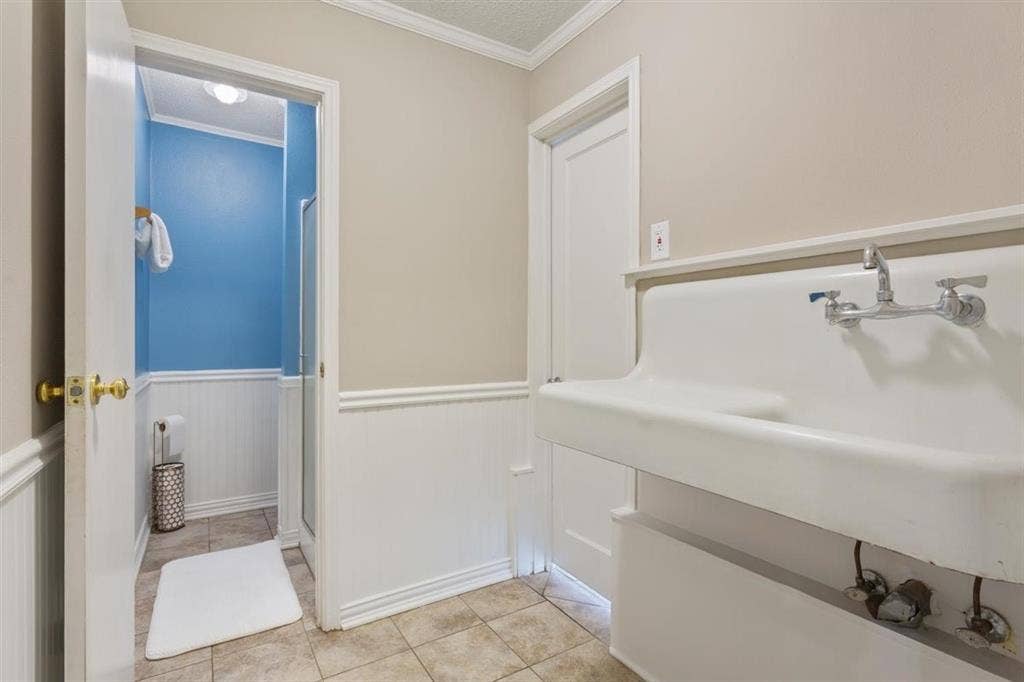 6007 Old Lorena Road, Lorena, TX 76655 6007 Old Lorena Road, Lorena, TX 76655