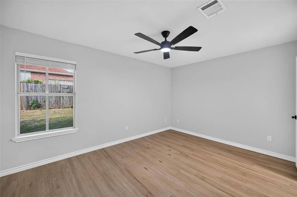2440 Ranchview Drive, Grand Prairie, TX 75052 2440 Ranchview Drive, Grand Prairie, TX 75052