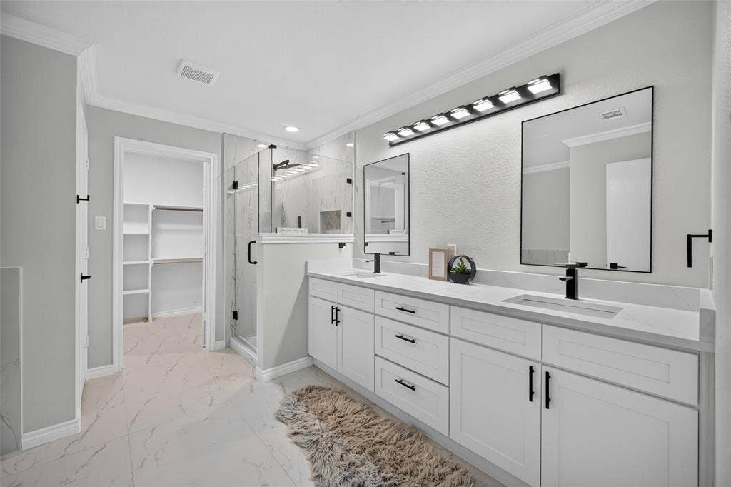2440 Ranchview Drive, Grand Prairie, TX 75052 2440 Ranchview Drive, Grand Prairie, TX 75052