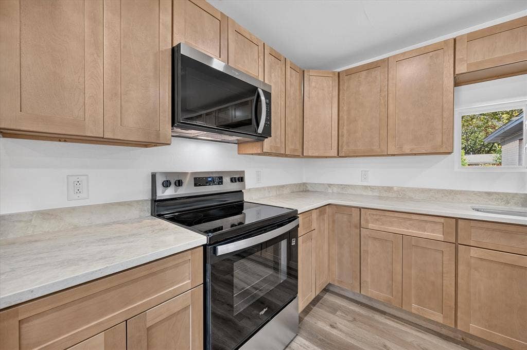 2009 Las Cruces Lane, Dallas, TX 75217 2009 Las Cruces Lane, Dallas, TX 75217