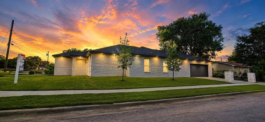 Property photo for 5147 Chapman Street, Fort Worth, TX