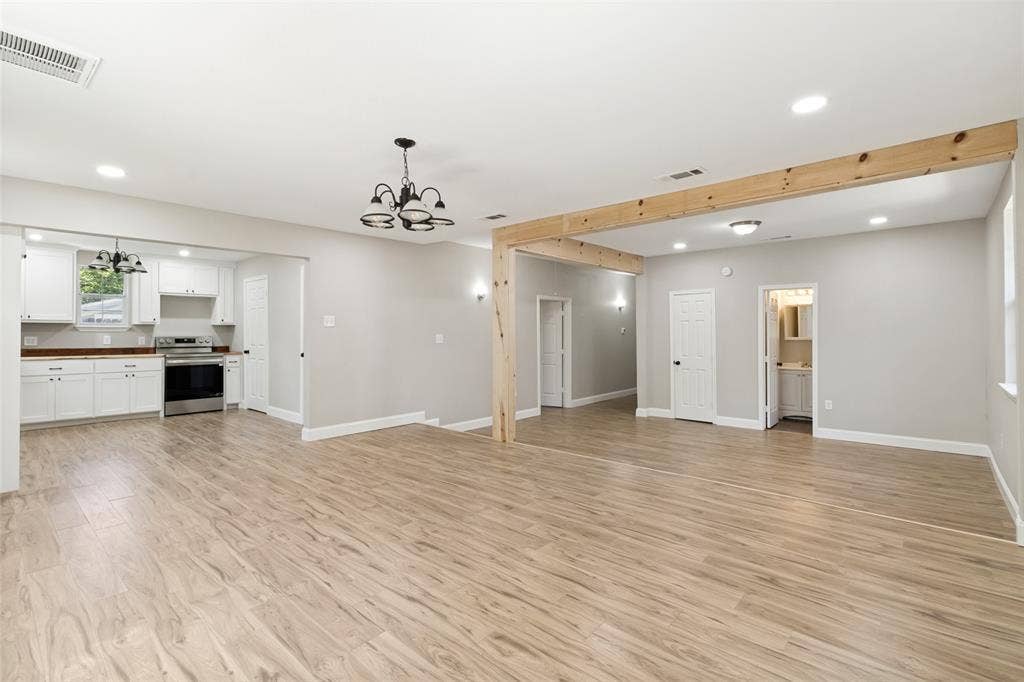 915 Cameron Avenue, Dallas, TX 75223 915 Cameron Avenue, Dallas, TX 75223