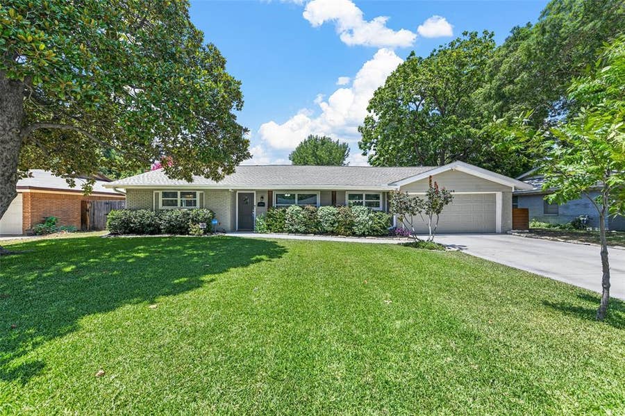 Property photo for 6108 Trail Lake Drive, Fort Worth, TX