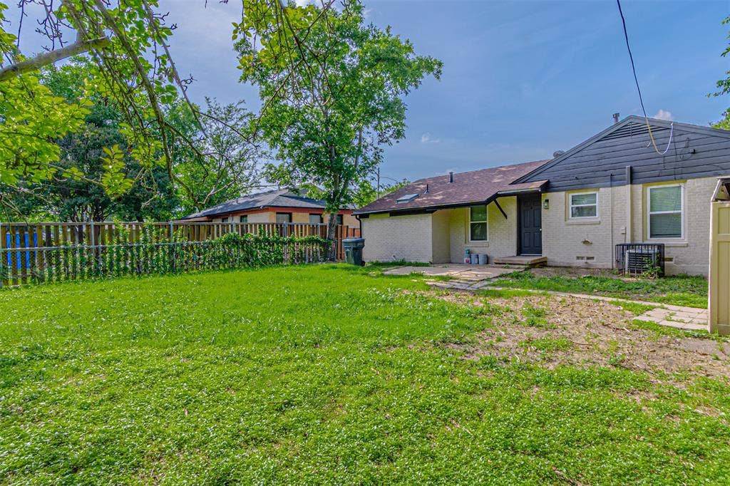 2618 Centerville Road, Dallas, TX 75228