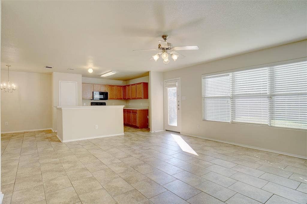 7421 Cowhand Court, Fort Worth, TX 76131 7421 Cowhand Court, Fort Worth, TX 76131