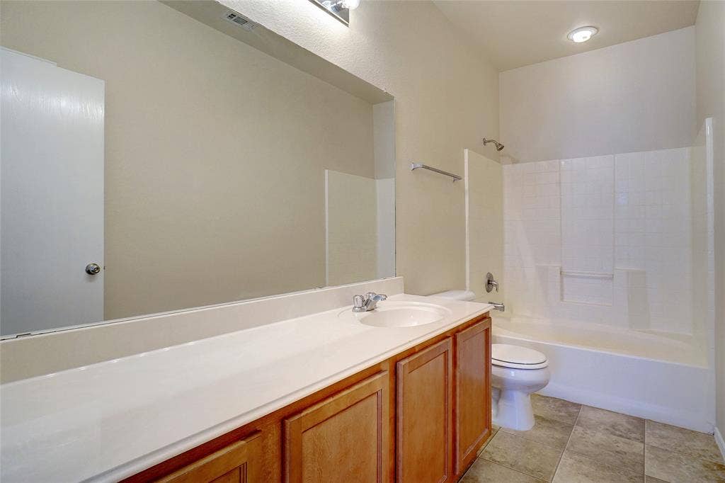 7421 Cowhand Court, Fort Worth, TX 76131 7421 Cowhand Court, Fort Worth, TX 76131