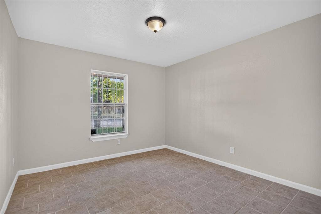 9610 Jennie Lee Lane, Dallas, TX 75227 9610 Jennie Lee Lane, Dallas, TX 75227