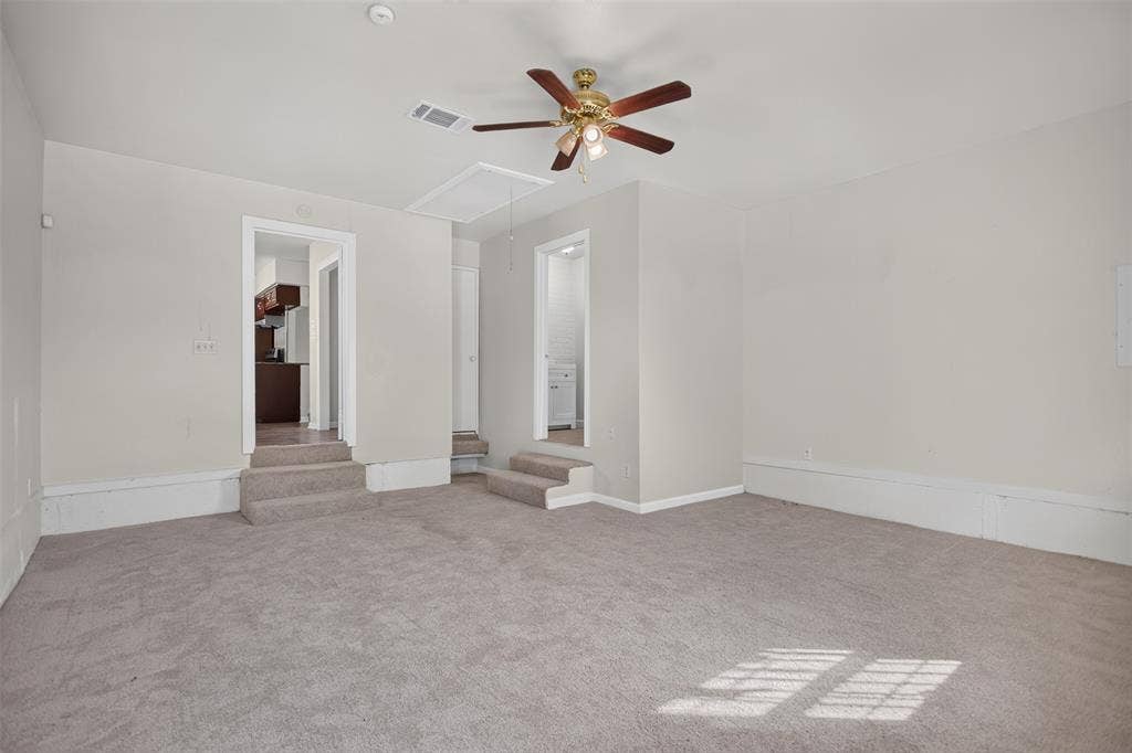 9610 Jennie Lee Lane, Dallas, TX 75227 Bonus Private Room