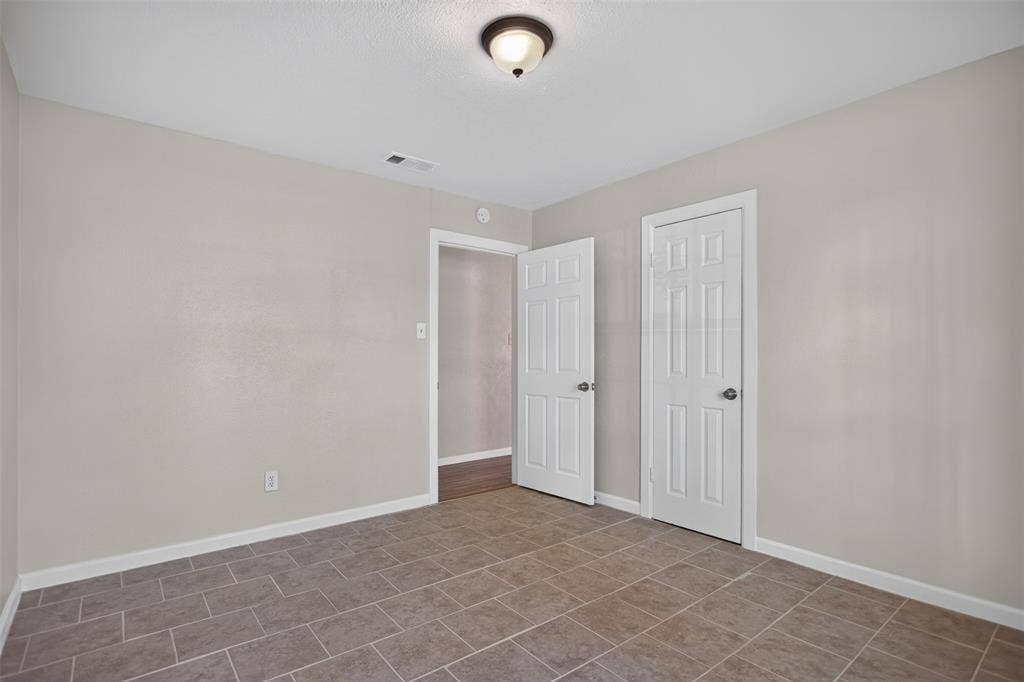 9610 Jennie Lee Lane, Dallas, TX 75227 9610 Jennie Lee Lane, Dallas, TX 75227