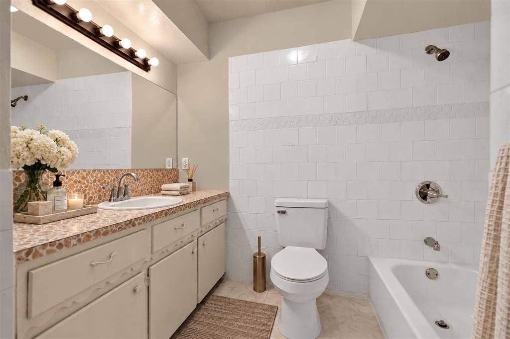 9610 Jennie Lee Lane, Dallas, TX 75227 9610 Jennie Lee Lane, Dallas, TX 75227