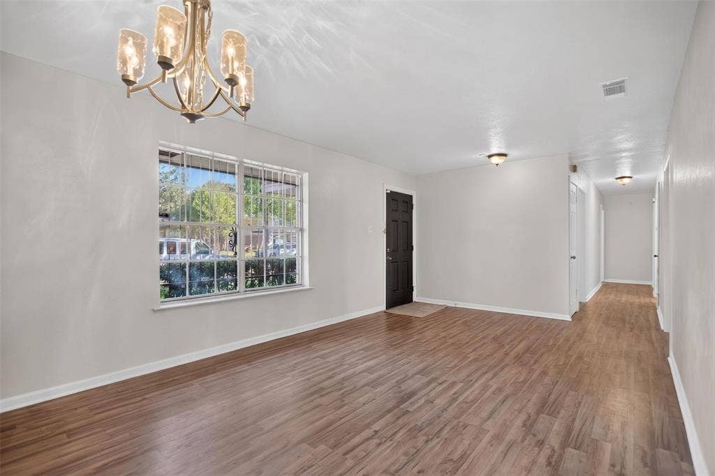 9610 Jennie Lee Lane, Dallas, TX 75227 9610 Jennie Lee Lane, Dallas, TX 75227