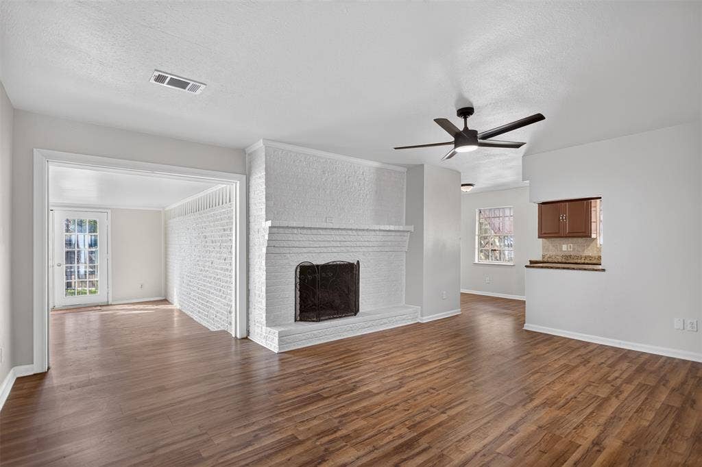 9610 Jennie Lee Lane, Dallas, TX 75227 9610 Jennie Lee Lane, Dallas, TX 75227