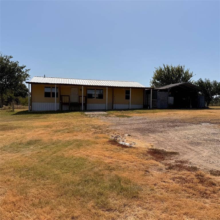 Property photo for 2012 Tepar Lane, Cleburne, TX