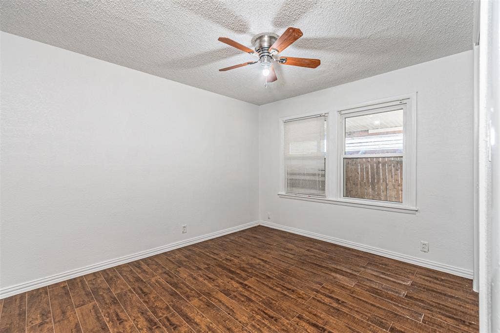 2510 Bluffton Drive, Dallas, TX 75228 2510 Bluffton Drive, Dallas, TX 75228