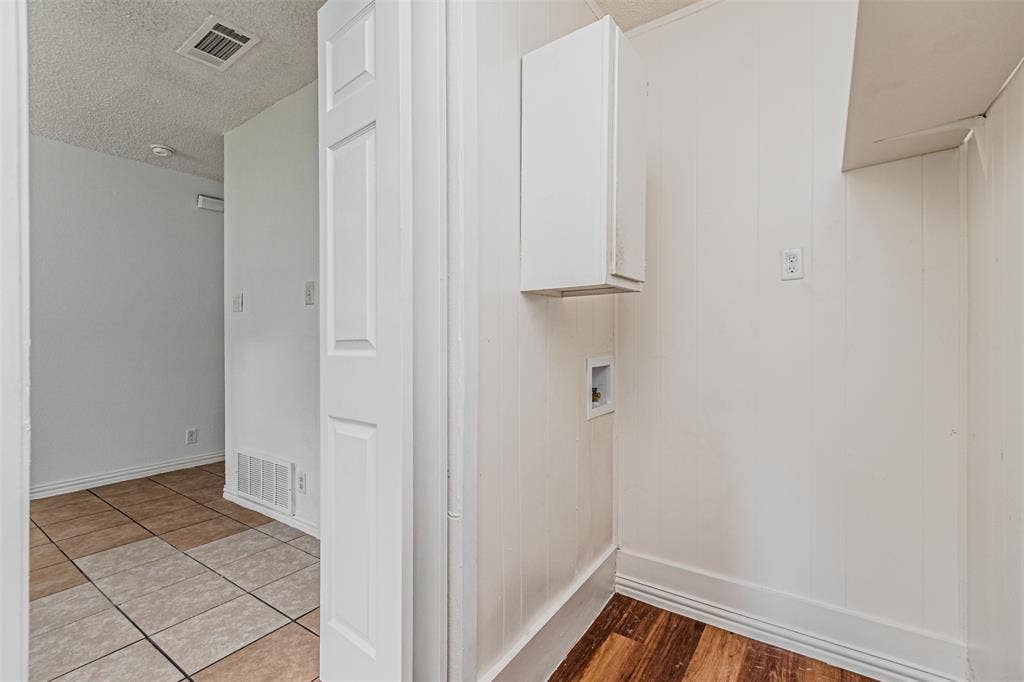 2510 Bluffton Drive, Dallas, TX 75228 2510 Bluffton Drive, Dallas, TX 75228