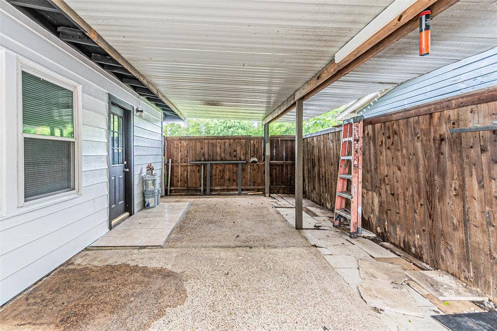 2510 Bluffton Drive, Dallas, TX 75228 2510 Bluffton Drive, Dallas, TX 75228