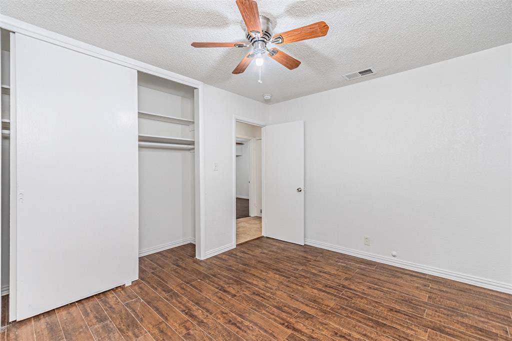 2510 Bluffton Drive, Dallas, TX 75228 2510 Bluffton Drive, Dallas, TX 75228
