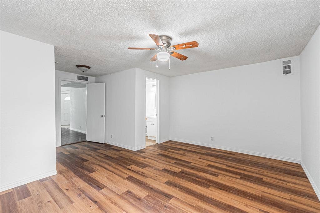 2510 Bluffton Drive, Dallas, TX 75228 2510 Bluffton Drive, Dallas, TX 75228