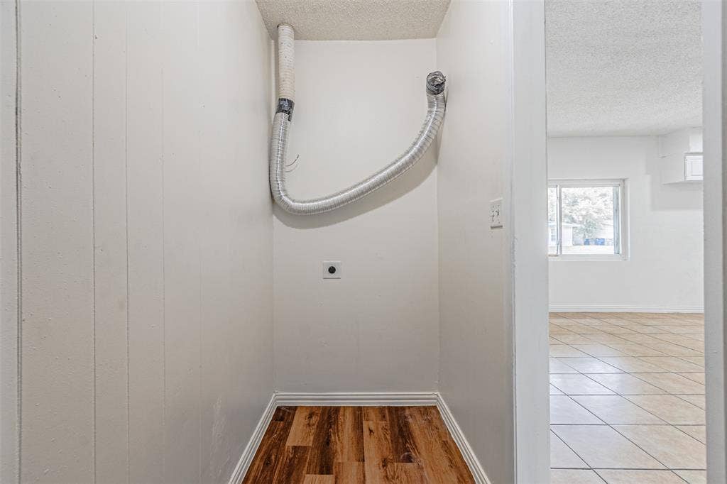 2510 Bluffton Drive, Dallas, TX 75228 2510 Bluffton Drive, Dallas, TX 75228