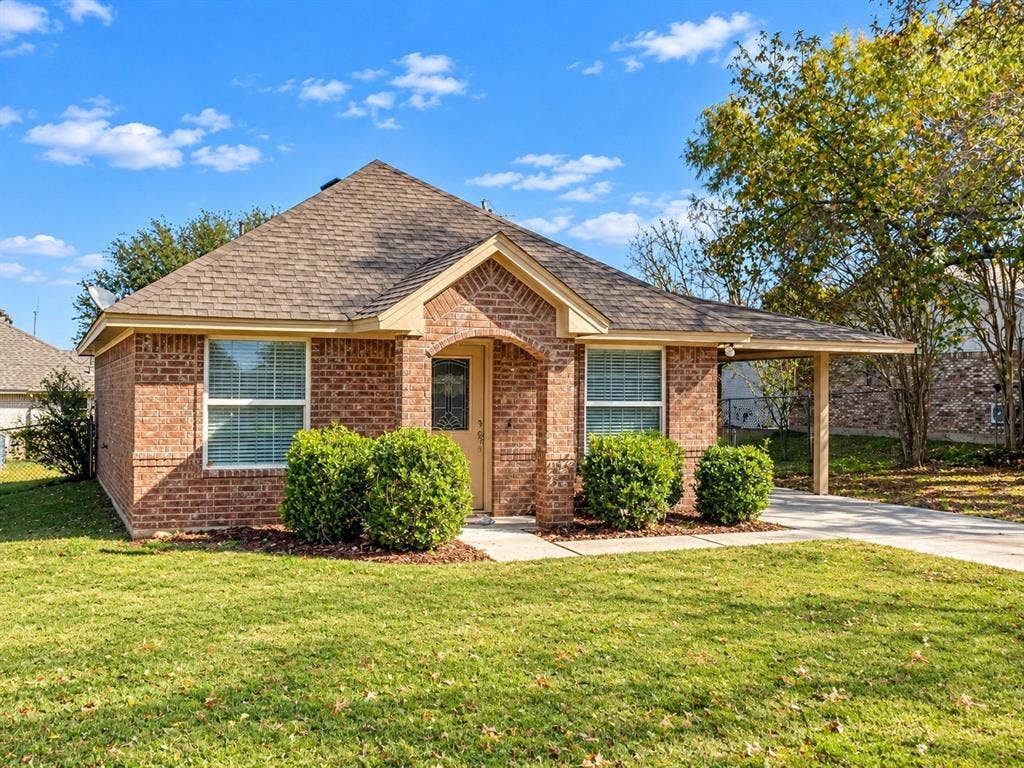 503 Mountain View Trail, Granbury, TX 76049 503 Mountain View Trail, Granbury, TX 76049