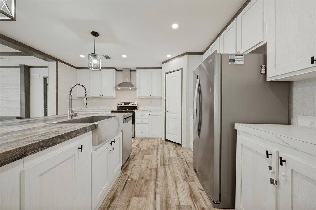 3187 County Road 343, Forestburg, TX 76239 3187 County Road 343, Forestburg, TX 76239