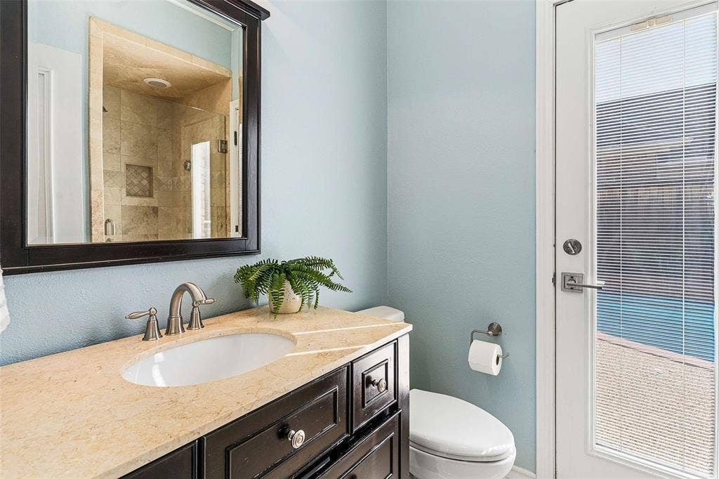 6716 Genstar Lane, Dallas, TX 75252