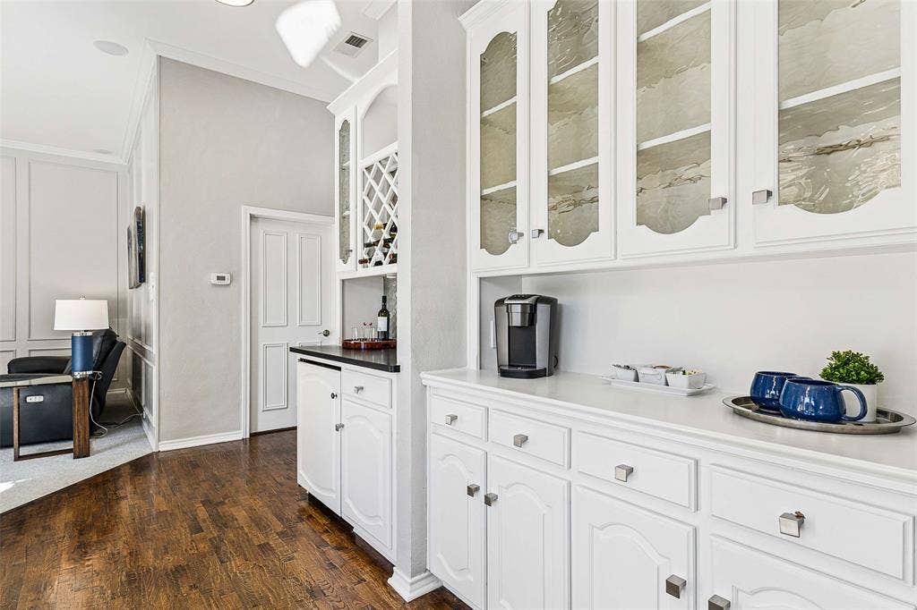 6716 Genstar Lane, Dallas, TX 75252