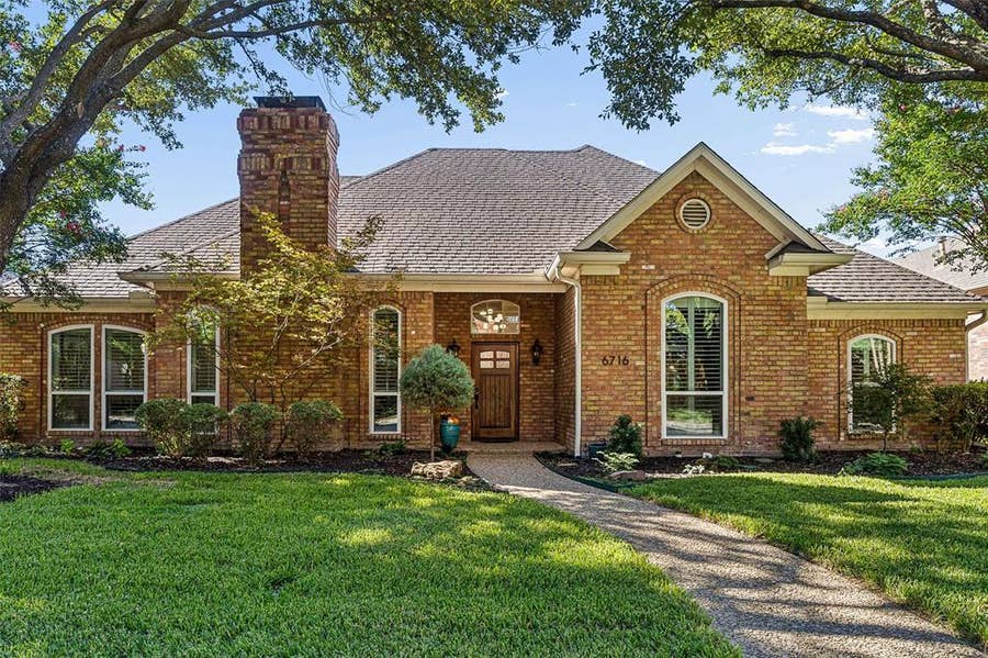Property photo for 6716 Genstar Lane, Dallas, TX