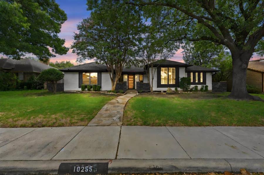 Property photo for 10255 Chimney Hill Lane, Dallas, TX