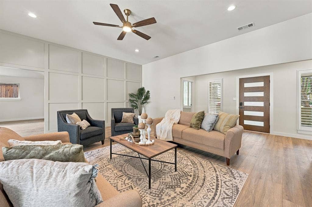 10255 Chimney Hill Lane, Dallas, TX 75243 10255 Chimney Hill Lane, Dallas, TX 75243