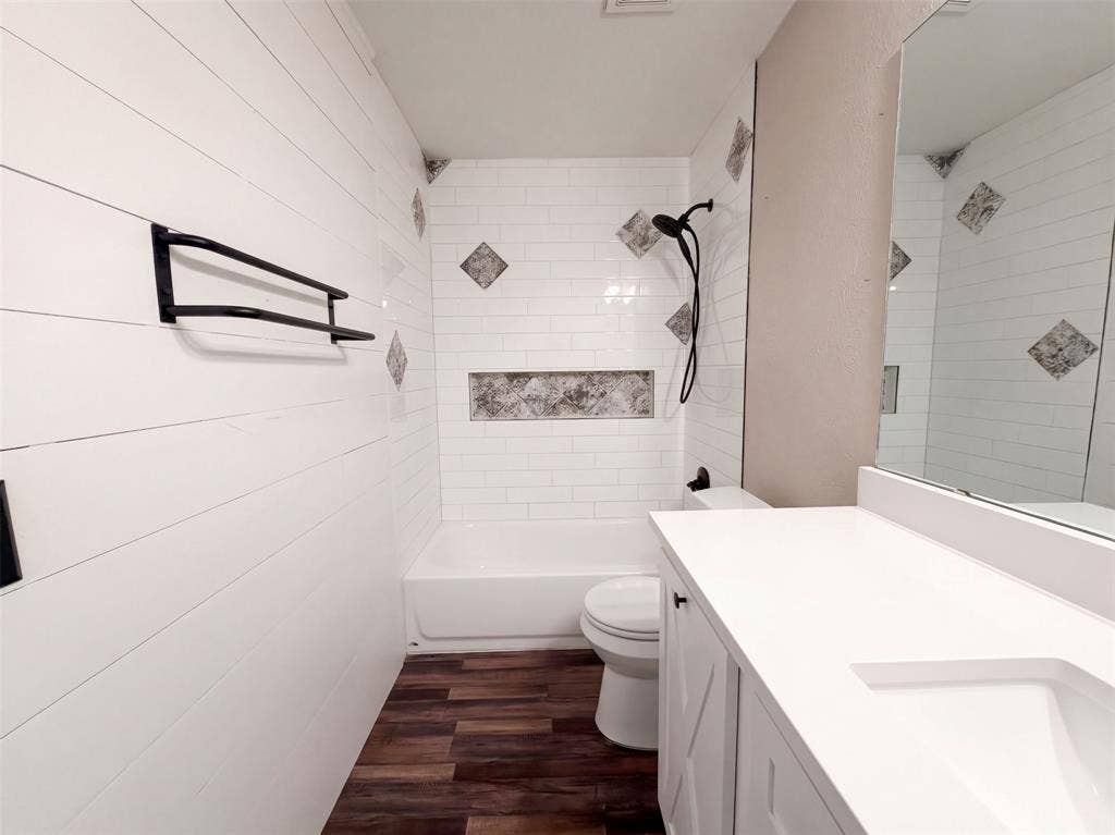 711 Rush Creek Drive, Allen, TX 75002 711 Rush Creek Drive, Allen, TX 75002