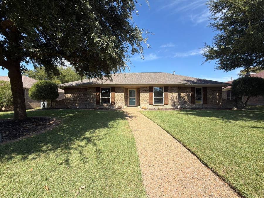 Property photo for 711 Rush Creek Drive, Allen, TX