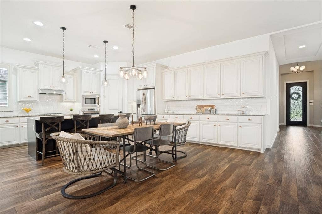 3257 Sky Lane, Celina, TX 75009 3257 Sky Lane, Celina, TX 75009