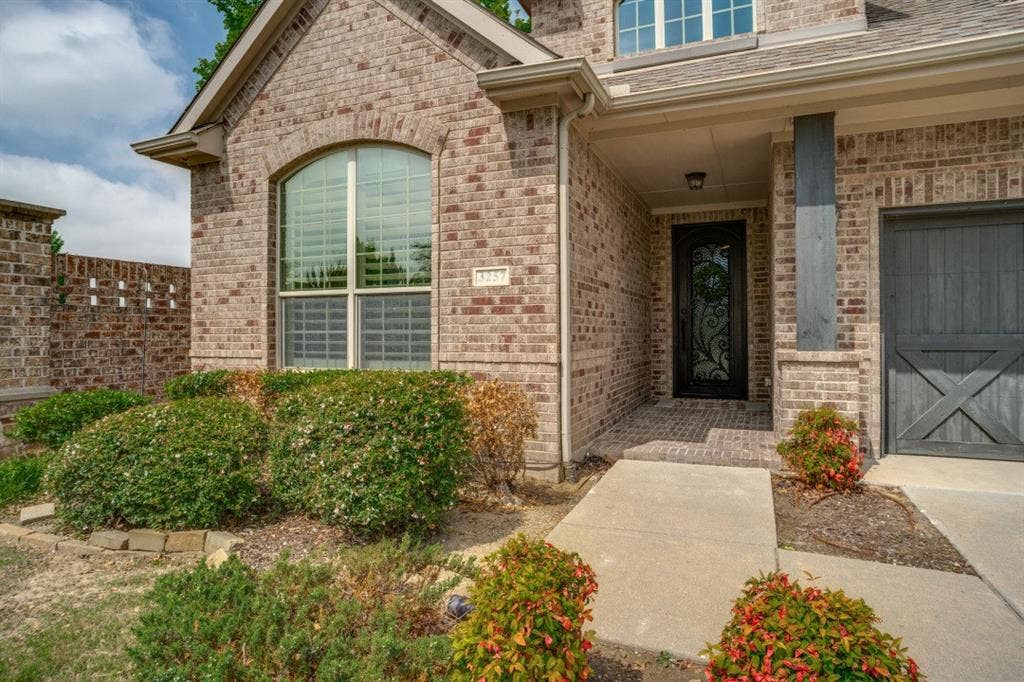 3257 Sky Lane, Celina, TX 75009 3257 Sky Lane, Celina, TX 75009
