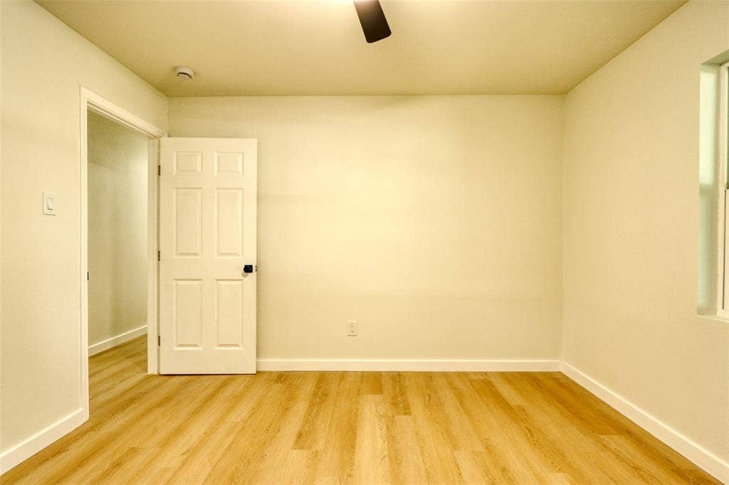 729 Oakwood Avenue, Hurst, TX 76053 729 Oakwood Avenue, Hurst, TX 76053