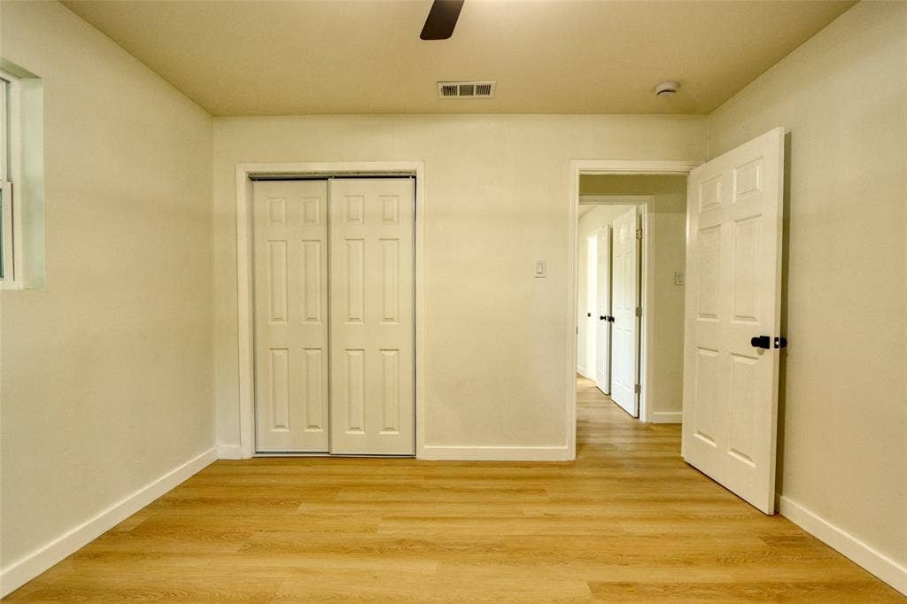 729 Oakwood Avenue, Hurst, TX 76053 729 Oakwood Avenue, Hurst, TX 76053